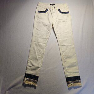 ROMEO + JULIET  OYSTER COLOR DENIM SIZE M FRINGE HEM